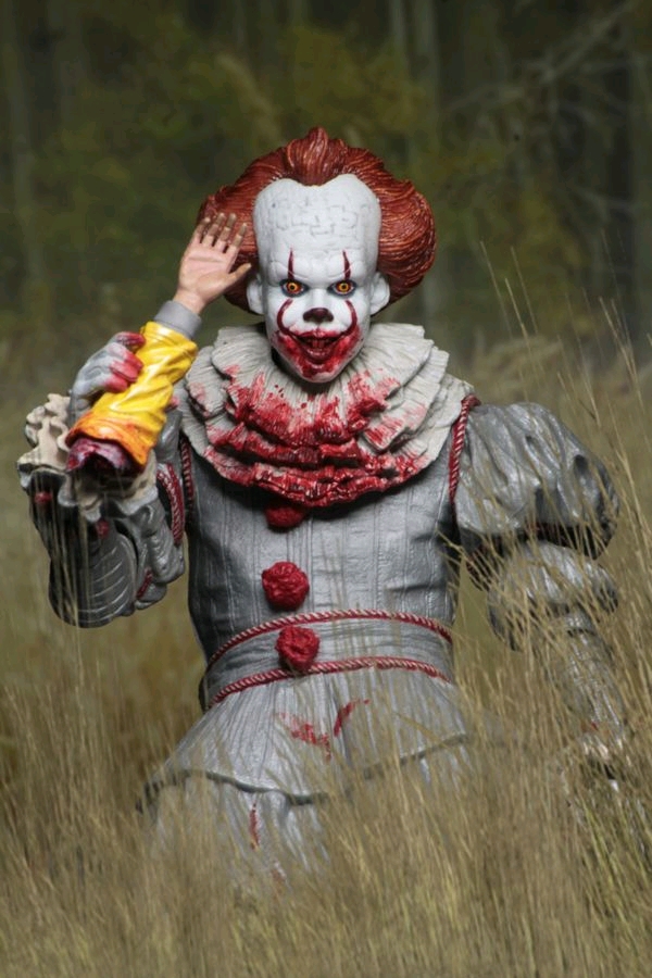 It (2017) - Pennywise "I Heart Derry" 7" Figure - Retrospace